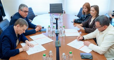 Разом до безбар’єрності! Вінницька міська рада підписала два Меморандуми з місцевими підприємцями, аби спільно робити місто доступним для кожного мешканця Разом до безбар’єрності! Вінницька міська рада підписала два Меморандуми з місцевими підприємцями, аби спільно робити місто доступним для кожного мешканця