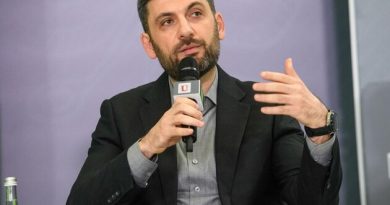 Російська прокуратура затвердила обвинувальне заключення проти Гройсмана та інших посадовців України