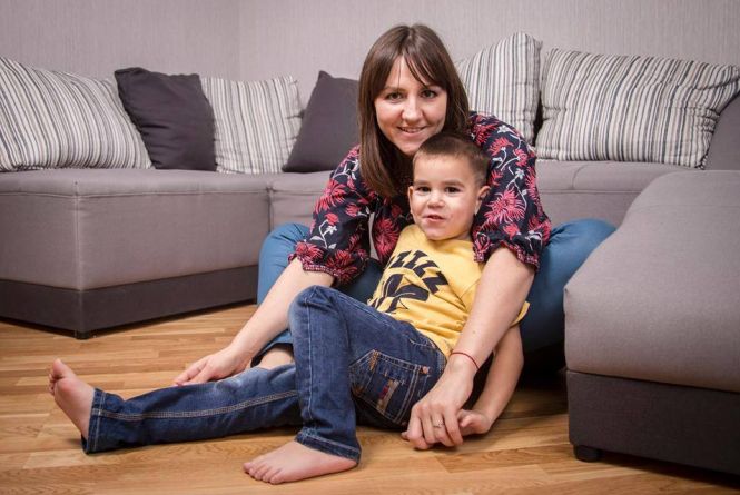 «Я з дітьми 24/7 без можливості відпочинку». Вінницькі мами розповіли про життя в ізоляції