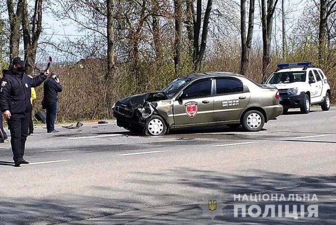 ДТП біля Березино: водій Mercedes Vito врізався у Daewoo Lanos. Є постраждалі