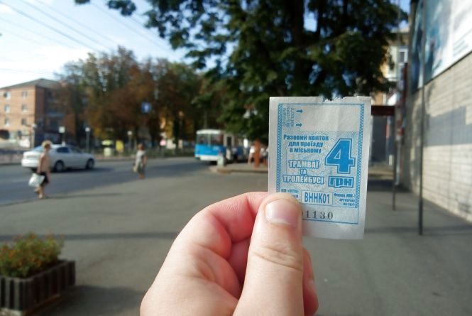 Не всі згодні на валідатори. Вінничанин проти 100% безготівкової оплати в транспорті