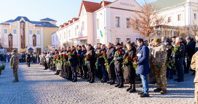 Вінничани вшанували пам’ять загиблих у річницю повномасштабного вторгнення