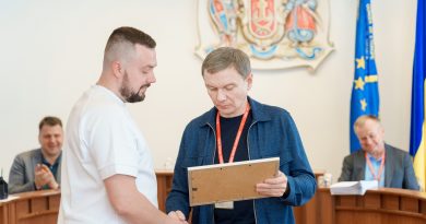 Трьом ветеранам були вручені муніципальні ваучери на започаткування власної справи