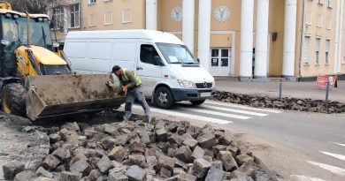 На розі Соборної та Артинова стартував другий етап робіт із облаштування безбар’єрного маршруту