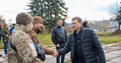 Автомобіль і FPV-дрони передав Міжрегіональний координаційний гуманітарний штаб військовим – учасникам «ВінниціЯнського» кінофестивалю