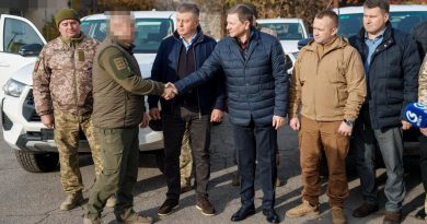 Міжрегіональний координаційний штаб передав п’ять позашляховиків стрілецькому батальйону