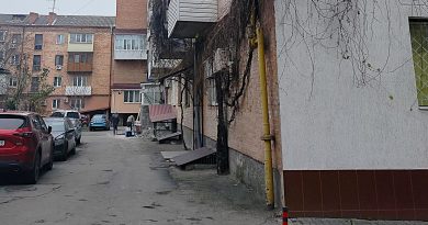 У місті стартували роботи в багатоквартирному будинку, щоб покращити безбар’єрний доступ