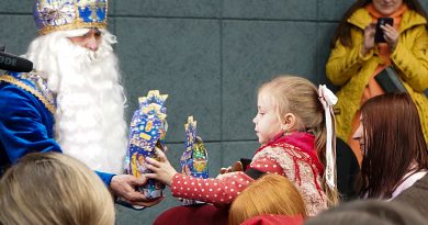 Сьогодні для дітей пільгових категорій було організовано відвідування лялькового театру