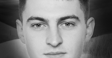 Сьогодні Вінницька громада проводжає в останню путь Захисника України Тараса Сіріка