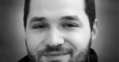 Сьогодні Вінниця проводжає в останню путь полеглого оборонця України Дмитра Бєду