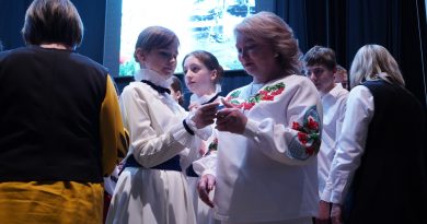 Мистецький захід «Квітуча материнська любов» для матерів полеглих воїнів відбувся у Вінниці