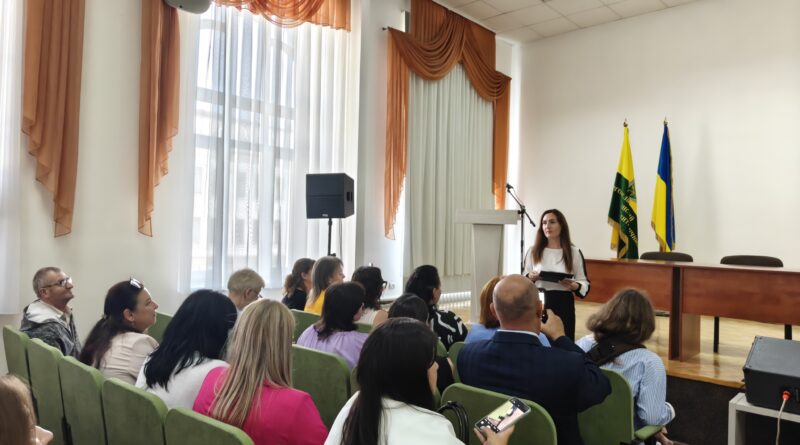 У Вінниці 20 голів правлінь ОСББ завершили безкоштовний курс з ефективного управління багатоквартирними будинками