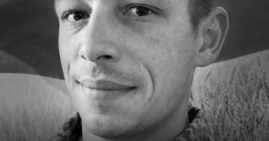 Вінниця прощається із полеглим Захисником Романом Кір'яновим
