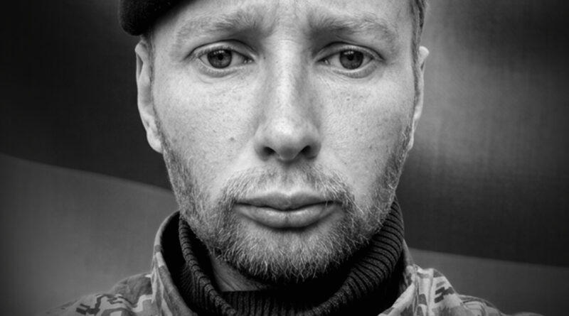 У Вінниці проведуть в останню путь Захисника Івана Комарівського
