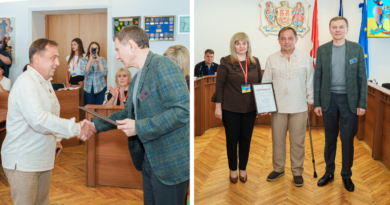 Ветерану російсько-української війни у Вінниці вручили сертифікат на авто