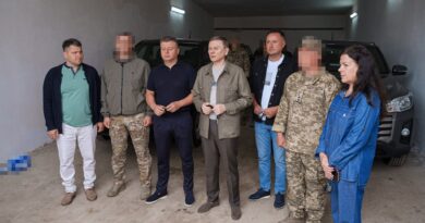 Двом вінницьким підрозділам передали п'ять позашляховиків KG Mobility Musso Grand