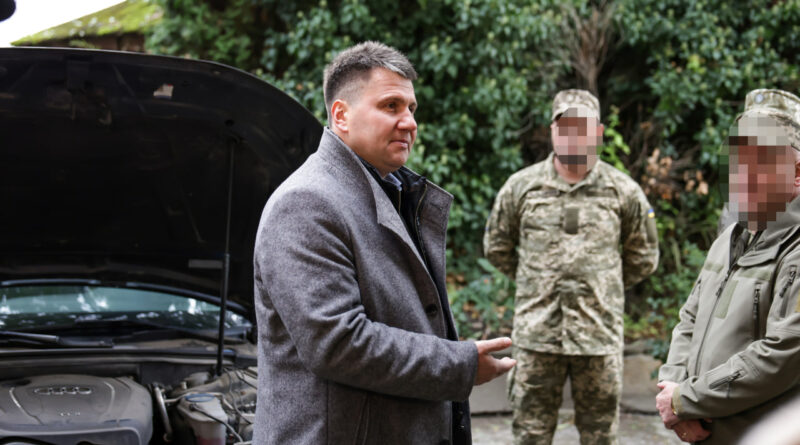 Повітряним Силам передали четвертий автомобіль для підтримки родин загиблих та поранених захисників