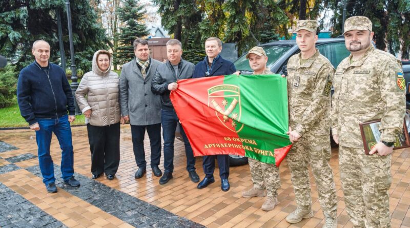 Вінницька громада передала автомобіль підрозділу, що воює на Харківщині, Сумщині та Чернігівщині