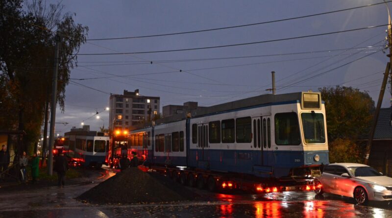 До Вінниці прибула друга пара трамваїв Tram 2000 із заводською низькопідлоговою секцією