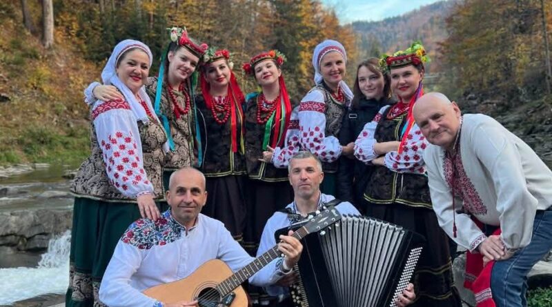 Ансамбль з Вінницьких Хуторів отримав Гран-прі «Зірки Карпат»: журі відзначило автентичне багатоголосся