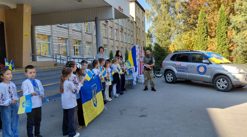Ліцей №11 у Вінниці придбав авто для 110-ї бригади за 212 тисяч гривень, зібраних на ярмарку