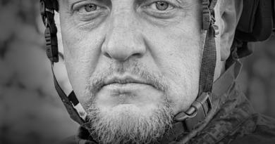 У Вінниці попрощалися з Андрієм Жуковським, який загинув, прикриваючи побратимів