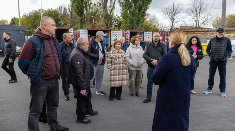 Сортування 12 типів відходів: вінницький МЦУВ показали делегаціям із чотирьох громад